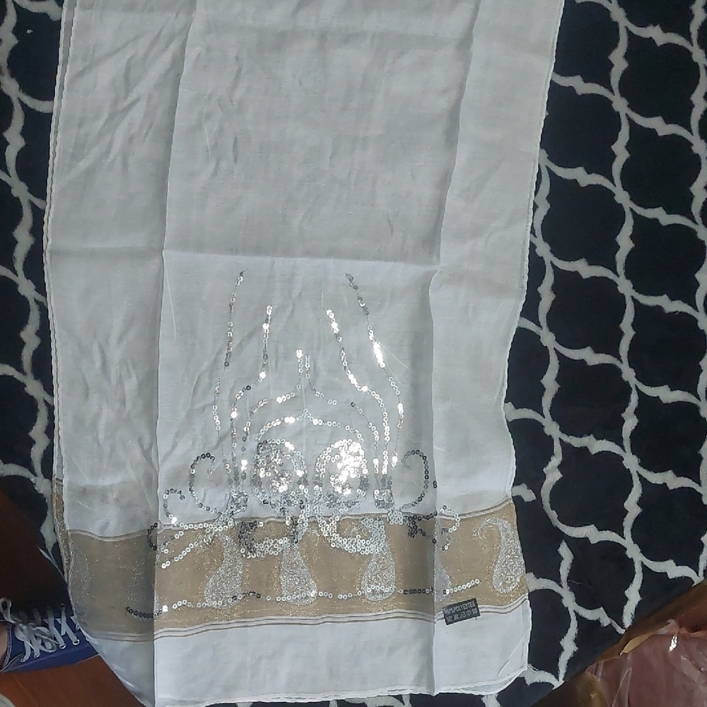 shein White‎ and Gold Sequin Scarf